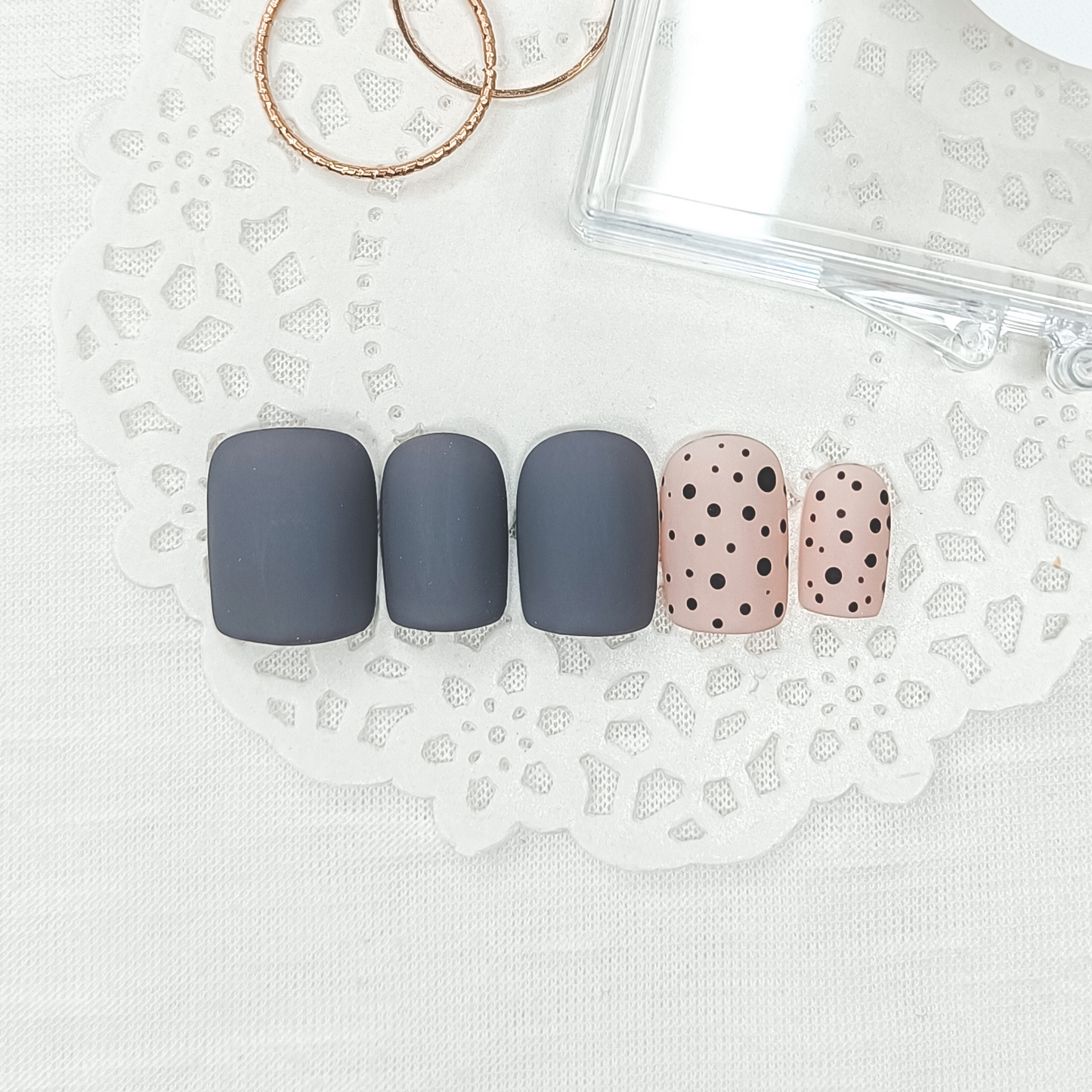 Set unghie finte press on colore grigio opaco