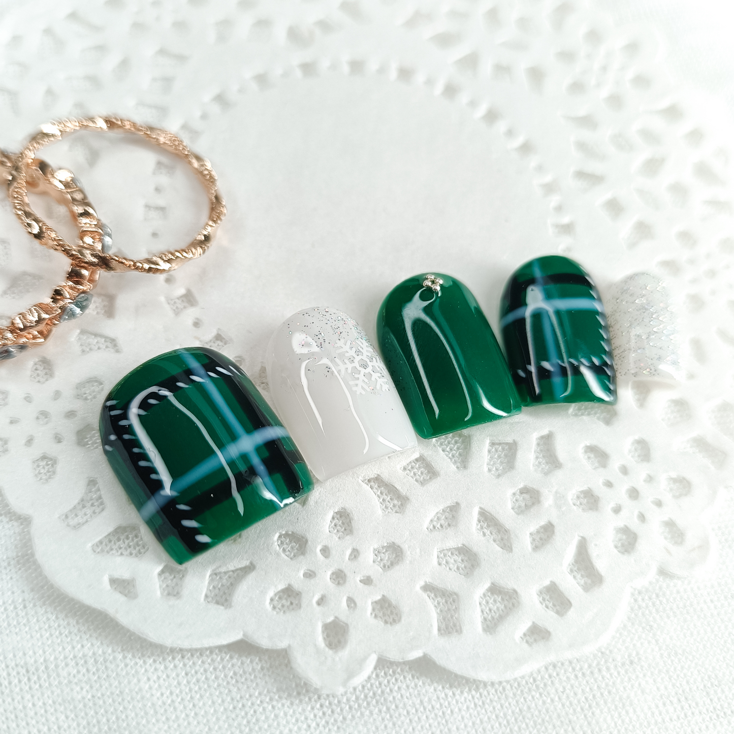 Tartan verde e bianco con glitter unghie finte press on Natale 2024