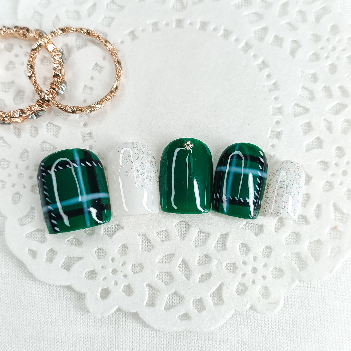 Tartan verde e bianco con glitter unghie finte press on Natale 2024