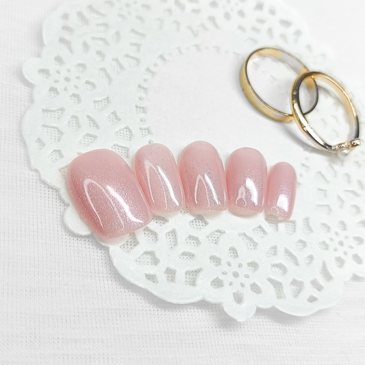 ICY BLUSH - Unghie finte press on rosa nude con microglitter argento