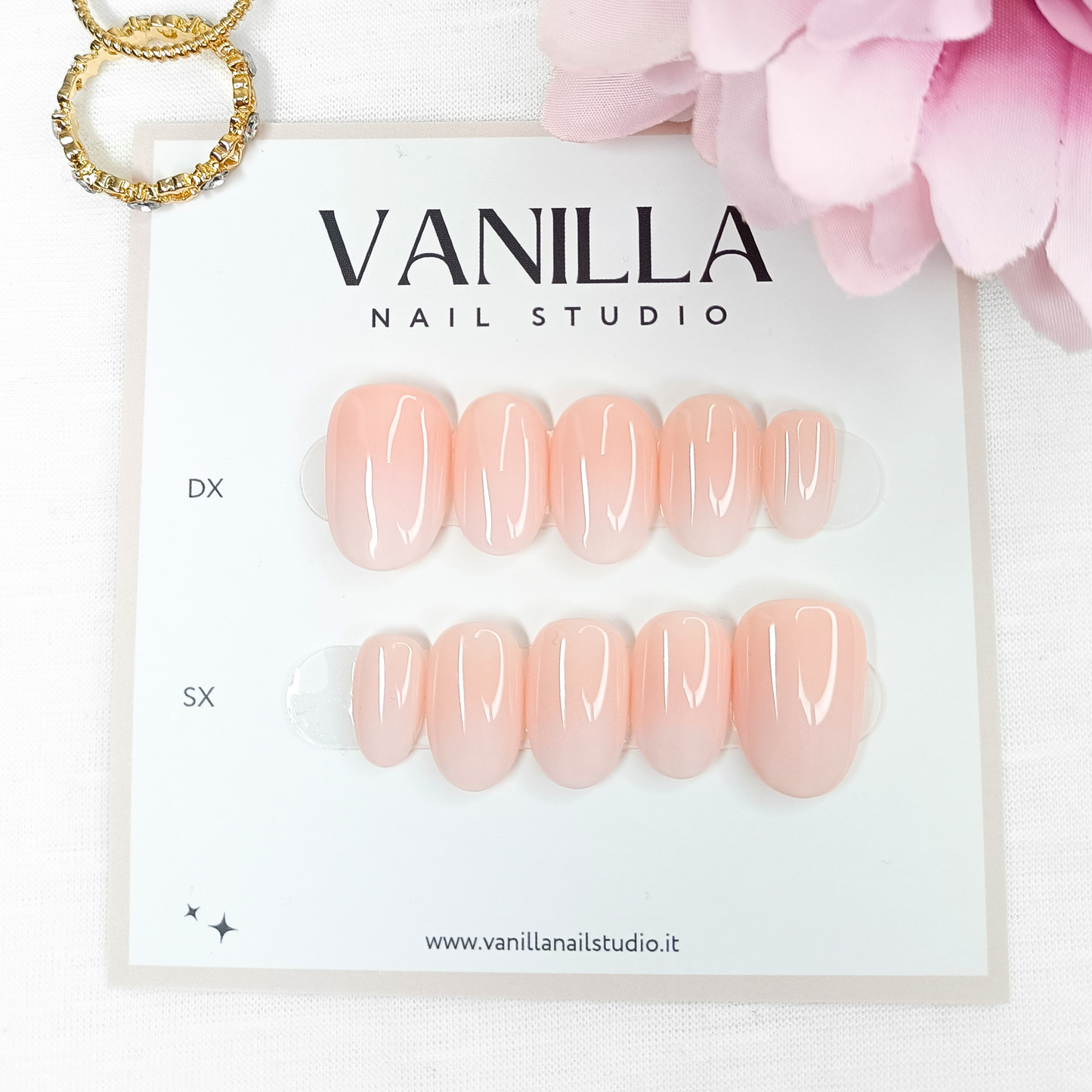 SOFT BABY BOOMER - unghie finte press on rosa lattiginoso