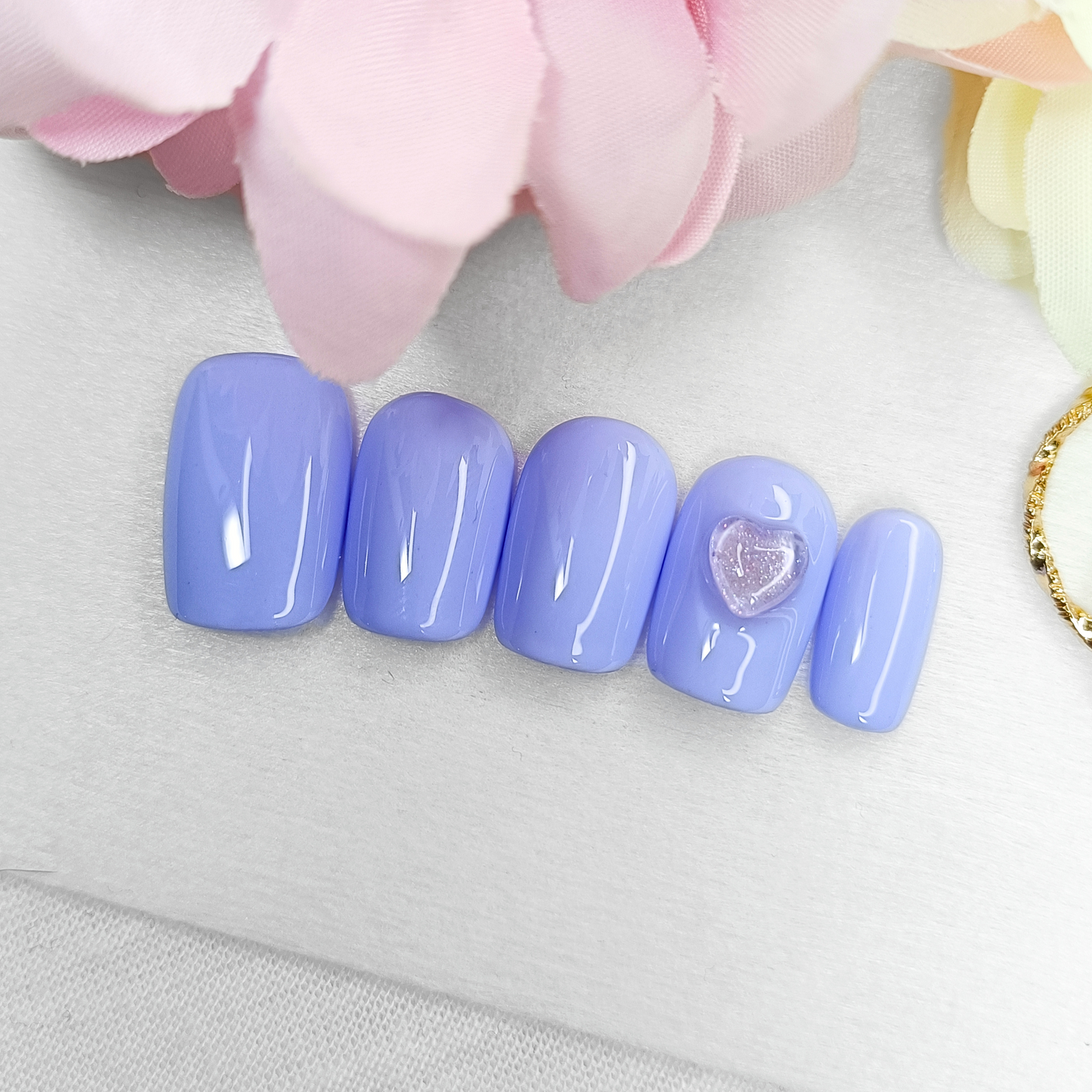 PERIWINKLE DREAM - unghie finte press on lilla azzurro con cuore 3D