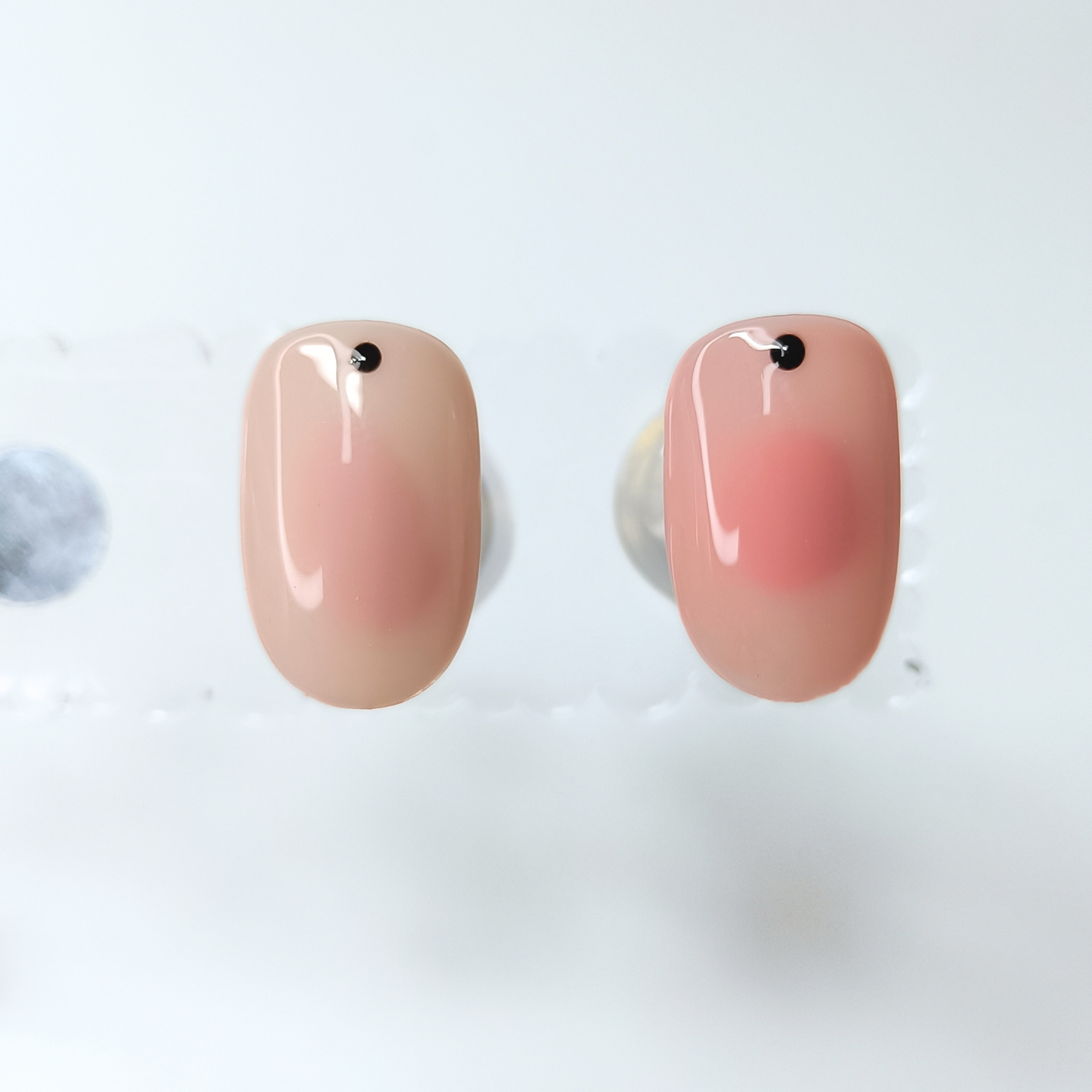 PUNTINO NERO unghie finte press on rosa lattiginoso